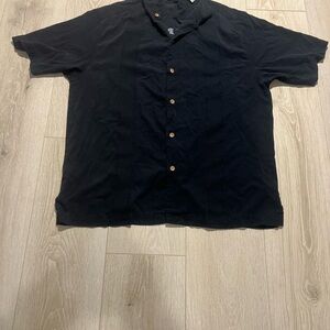 Men's Black Button-Up Shirt